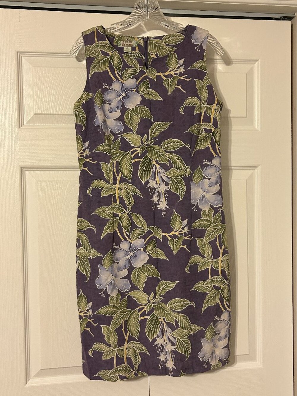 TOMMY BAHAMA Sz 10 Lavender and Green Tropical Floral 100% Silk Shift Dress